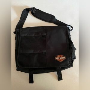 Harley-Davidson Messenger Bag. MENS or WOMENS. NWOT